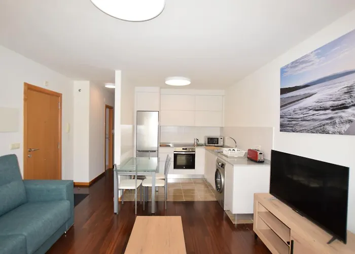 Caledonia Apartamento O Pindo